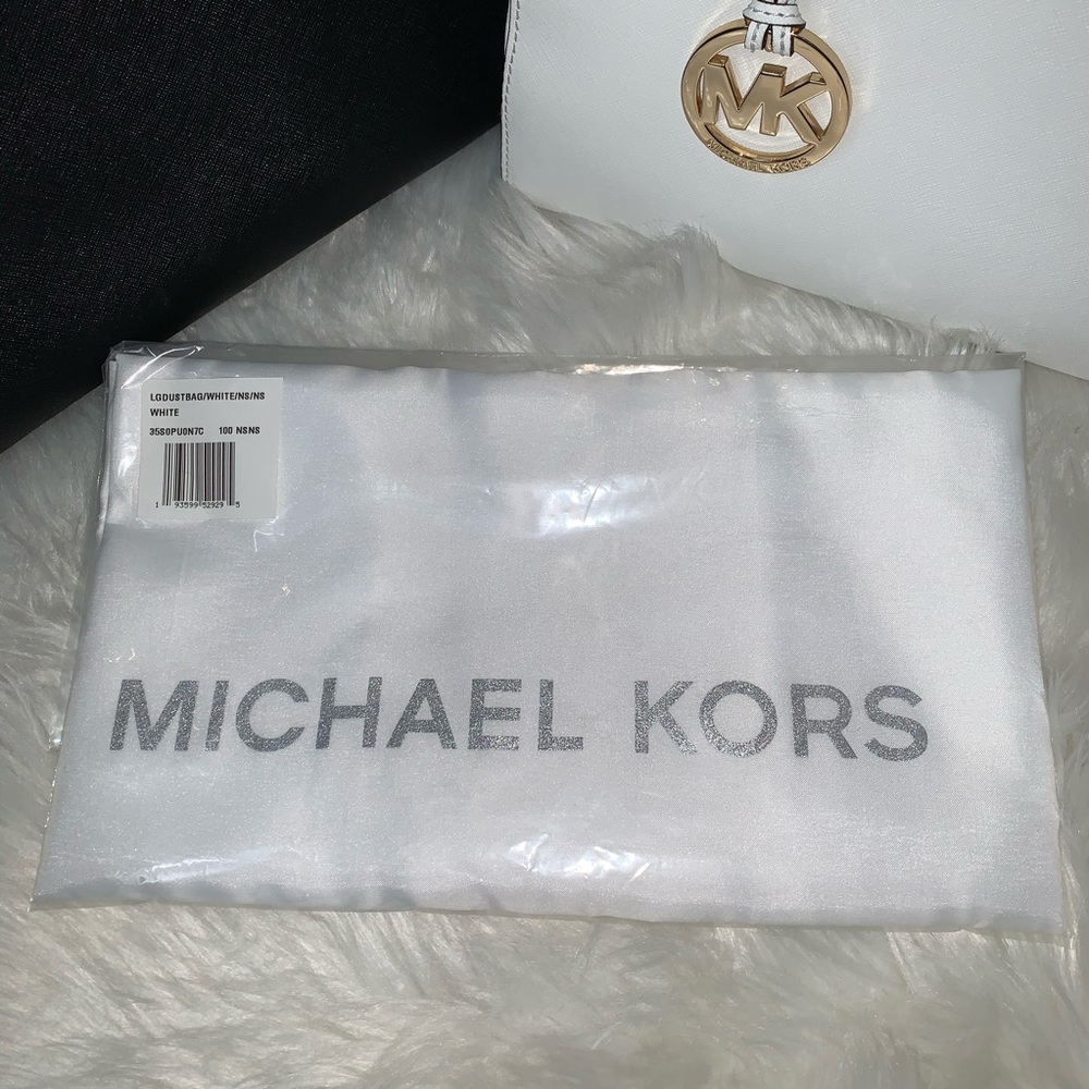 !!SOLD OUT!! NEW Large Michael Kors Logo Dust Bag - Picture 6 of 8